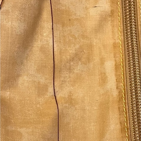 Alviero Martini Tan Map Print Sling Backpack Featuring United States - Picture 12 of 15